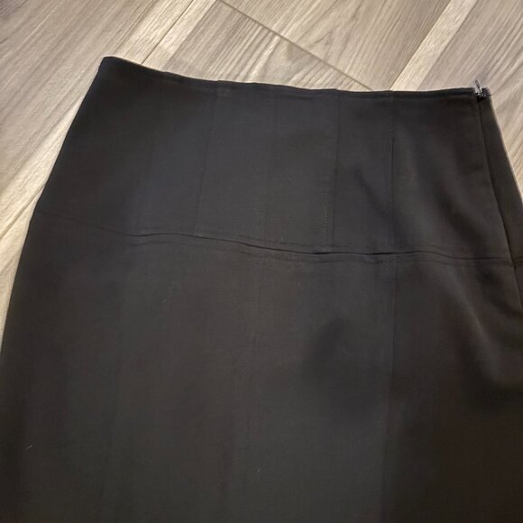Cache Women's Black Pencil Skirt with Slit ~ Size: 0 ~ EUC - Picture 2 of 5